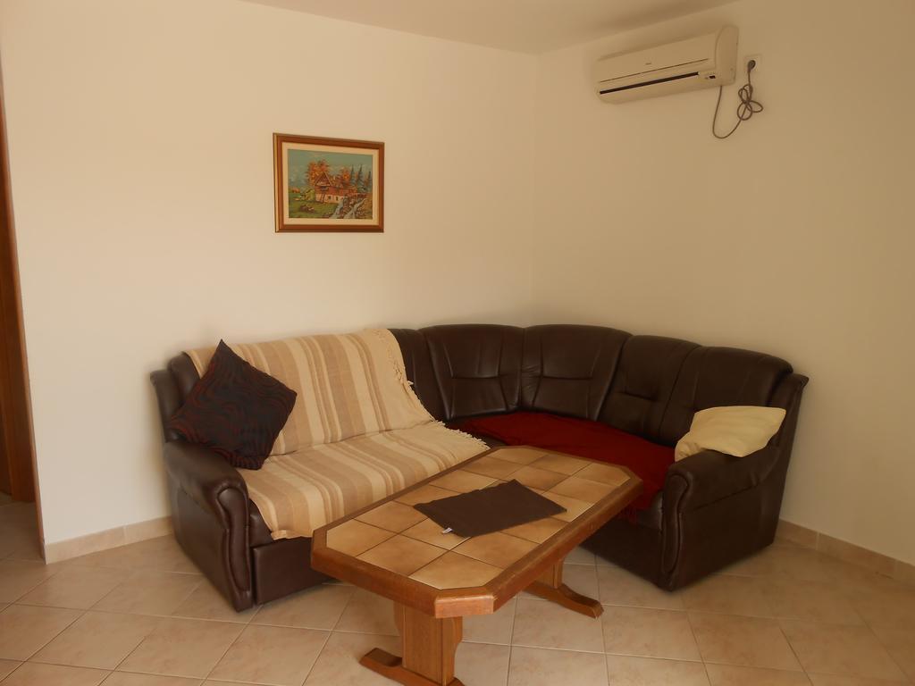 Apartments Petrovic Rogoznica  Rom bilde